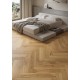 Barlinek Caramel Herringbone 130 5G, matt-lakkozott, klikkes halszálka parketta. 1WC000007