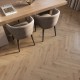 Barlinek Serene Herringbone 110, matt-lakkozott, klikkes halszálka parketta. 1WC000002