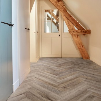 COREtec Naturals Herringbone 50 LVPEH 854 Acorn, klikkes, halszálka vinyl padló int. parafa alátéttel