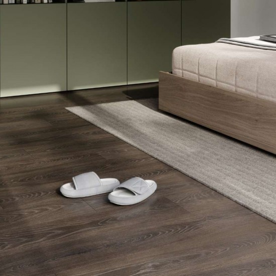 Krono Original O.R.C.A. CLASSIC K479, Espresso Carpenter Oak vízálló laminált padló